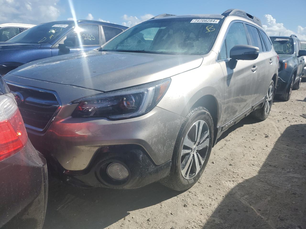 2018 Subaru Outback VIN 4S4BSANC8J3311019 Copart auction photo, water/flood damage thumbnail 5