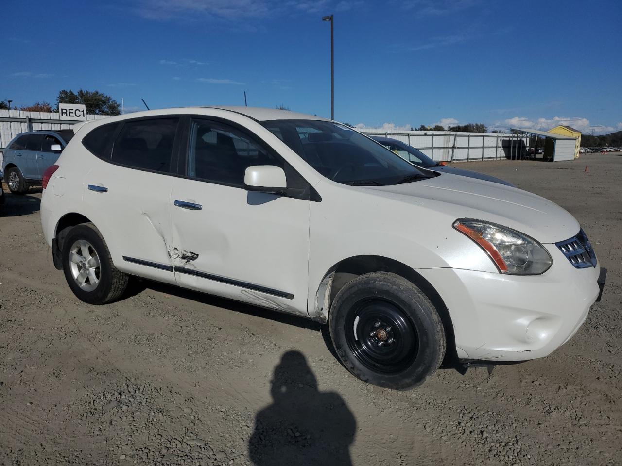 2013 Nissan Rogue VIN JN8AS5MV9DW628633 Copart auction photo, side / front end damage thumbnail 4