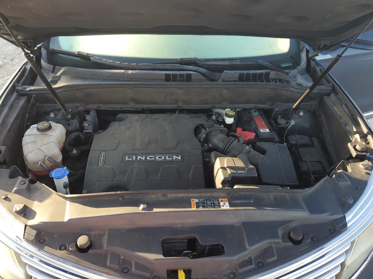 2017 Lincoln MKX VIN 2LMPJ6LR1HBL22326 Copart auction photo, water/flood damage thumbnail 12