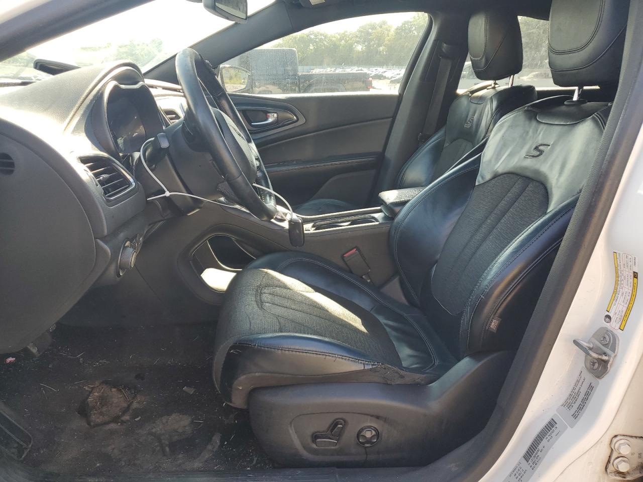 2015 Chrysler 200 VIN 1C3CCCBB2FN687003 Copart auction photo, front end damage thumbnail 7
