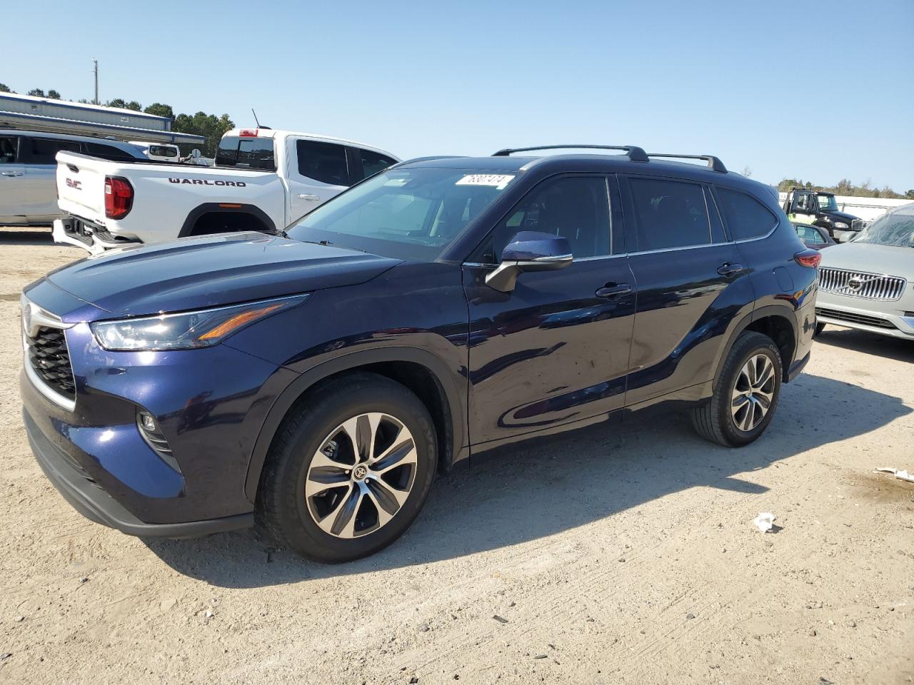 2022 Toyota Highlander VIN 5TDGARAH9NS512333