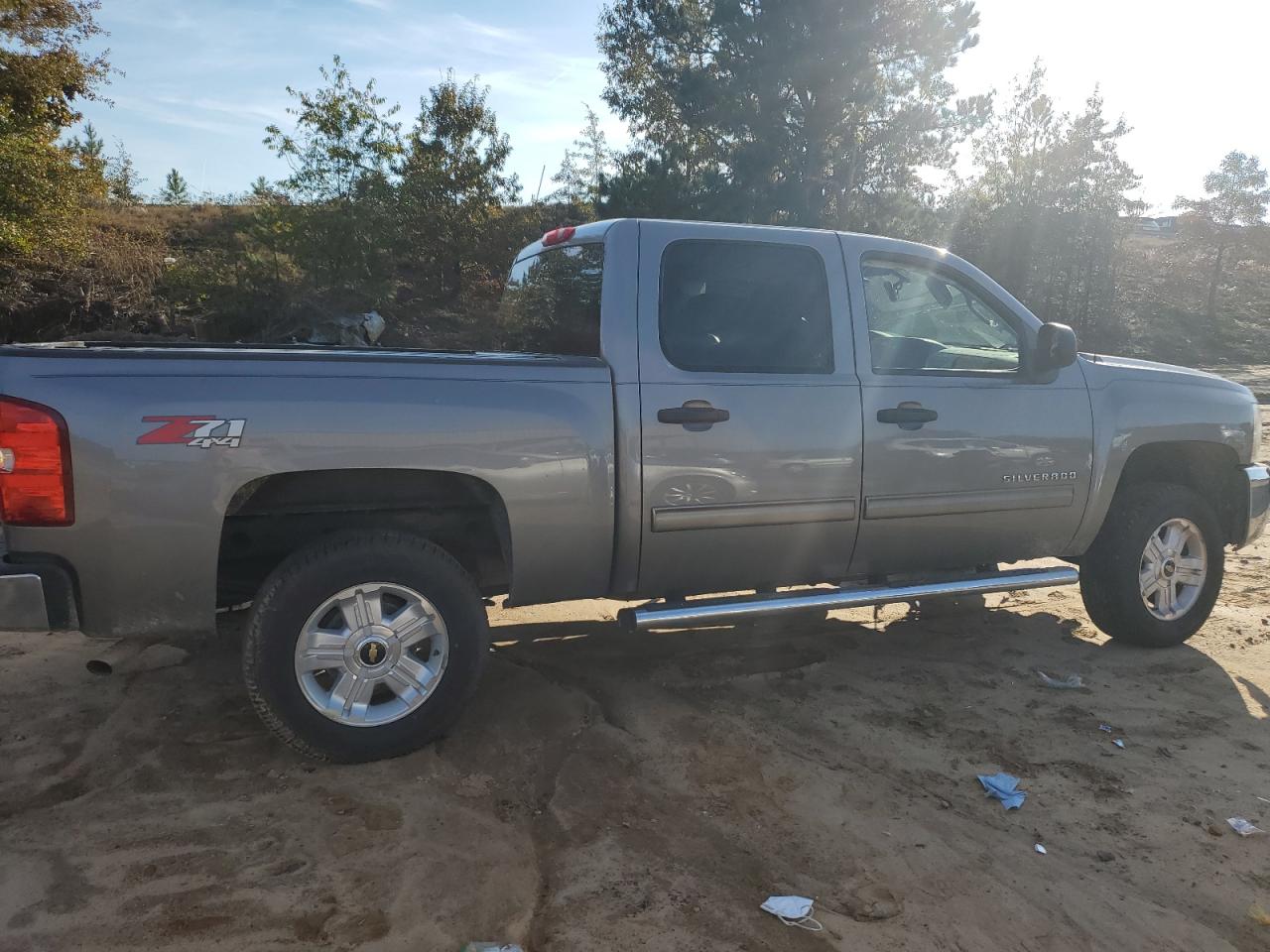 2013 Chevrolet Silverado VIN 3GCPKSE76DG312058 Copart auction photo, side / front end damage thumbnail 3