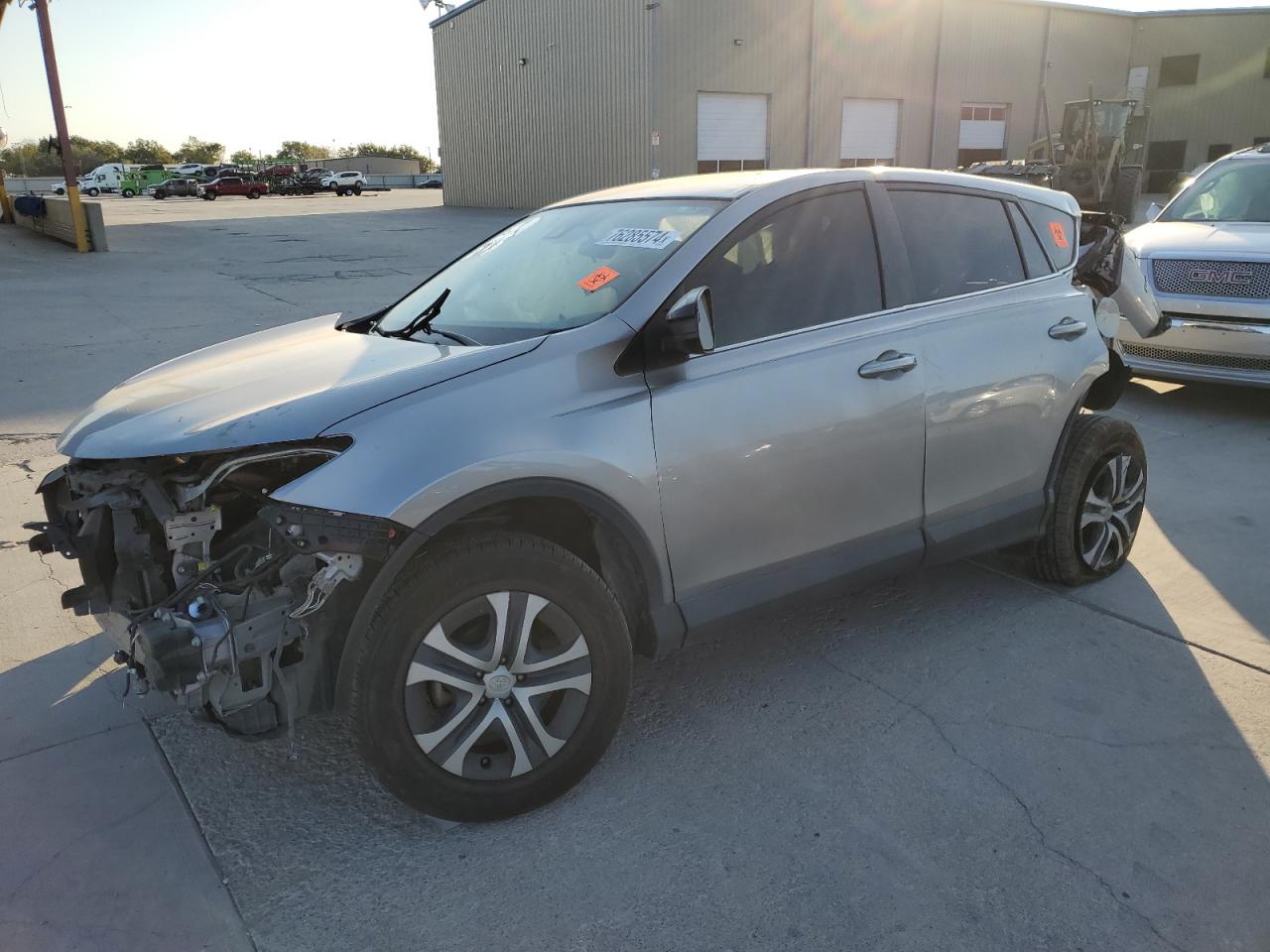 2018 Toyota RAV 4 VIN JTMZFREV3JJ182819