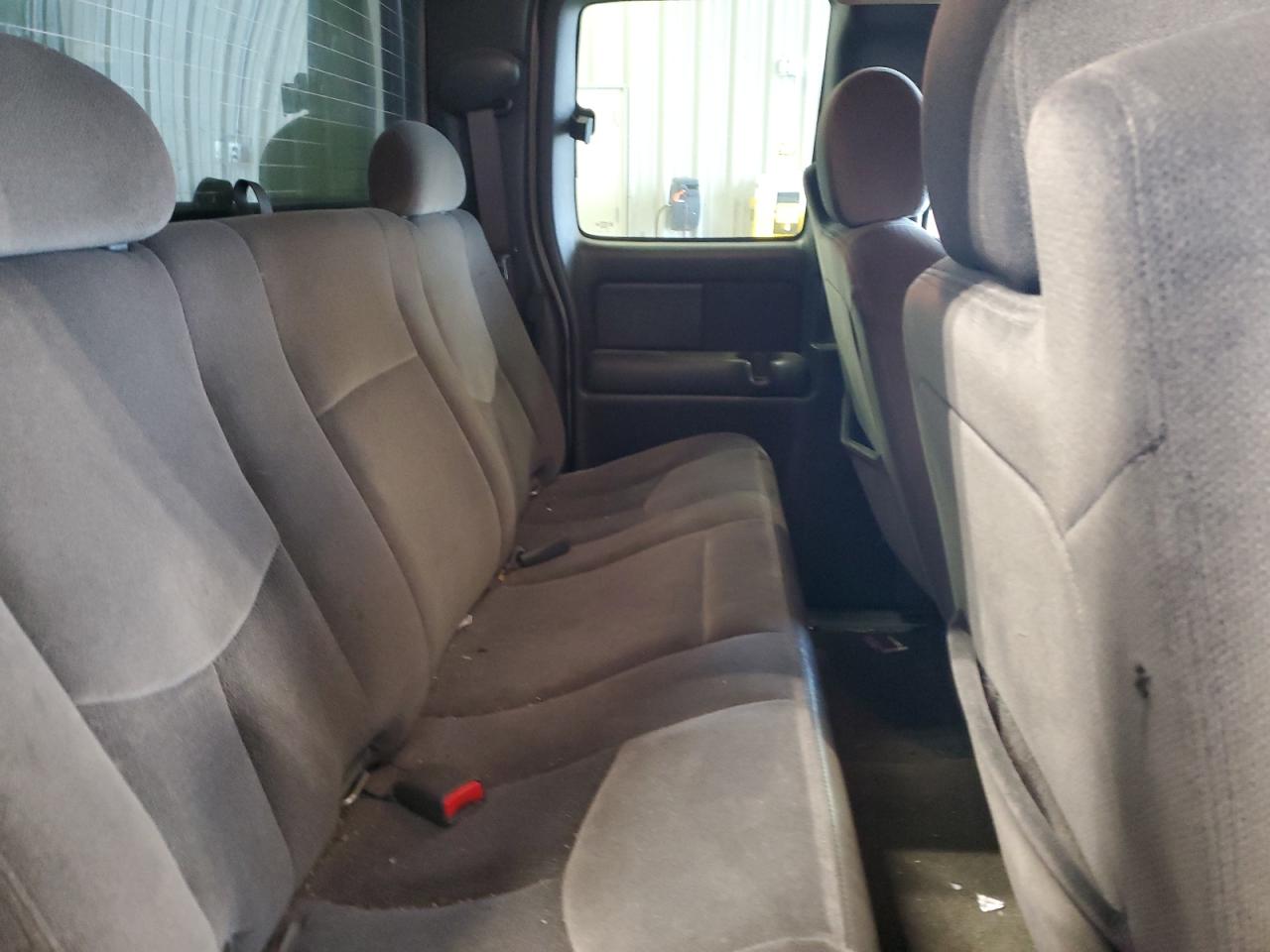 2005 GMC Sierra VIN 1GTEK19B45E158104 Copart auction photo, all over damage thumbnail 10