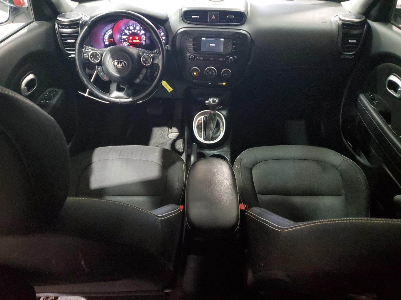 2016 KIA Soul VIN KNDJP3A5XG7299381 Copart auction photo, rear end / minor dent/scratches damage thumbnail 8