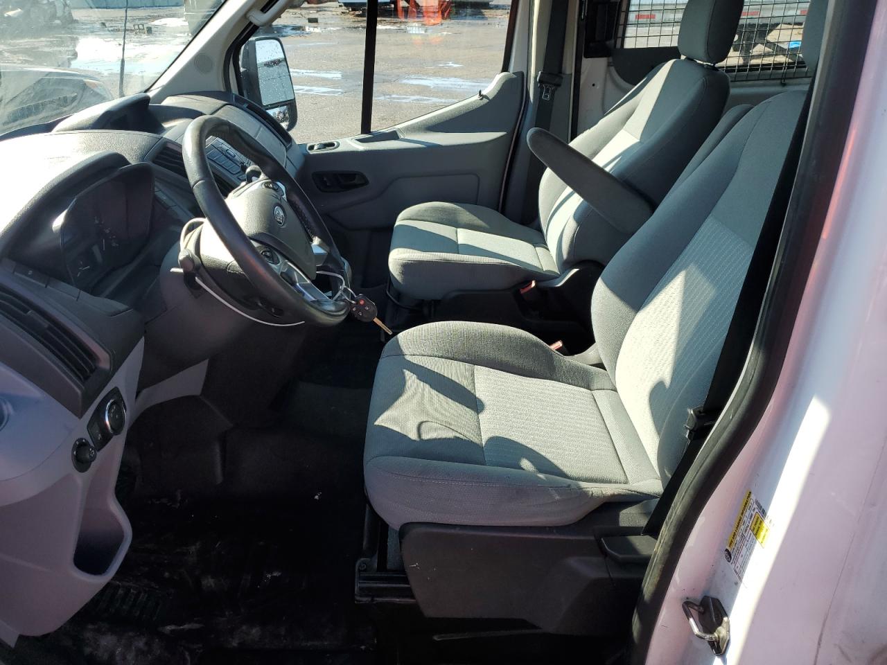 2015 Ford Transit VIN 1FTNR2CM7FKA05392 Copart auction photo, front end damage thumbnail 7