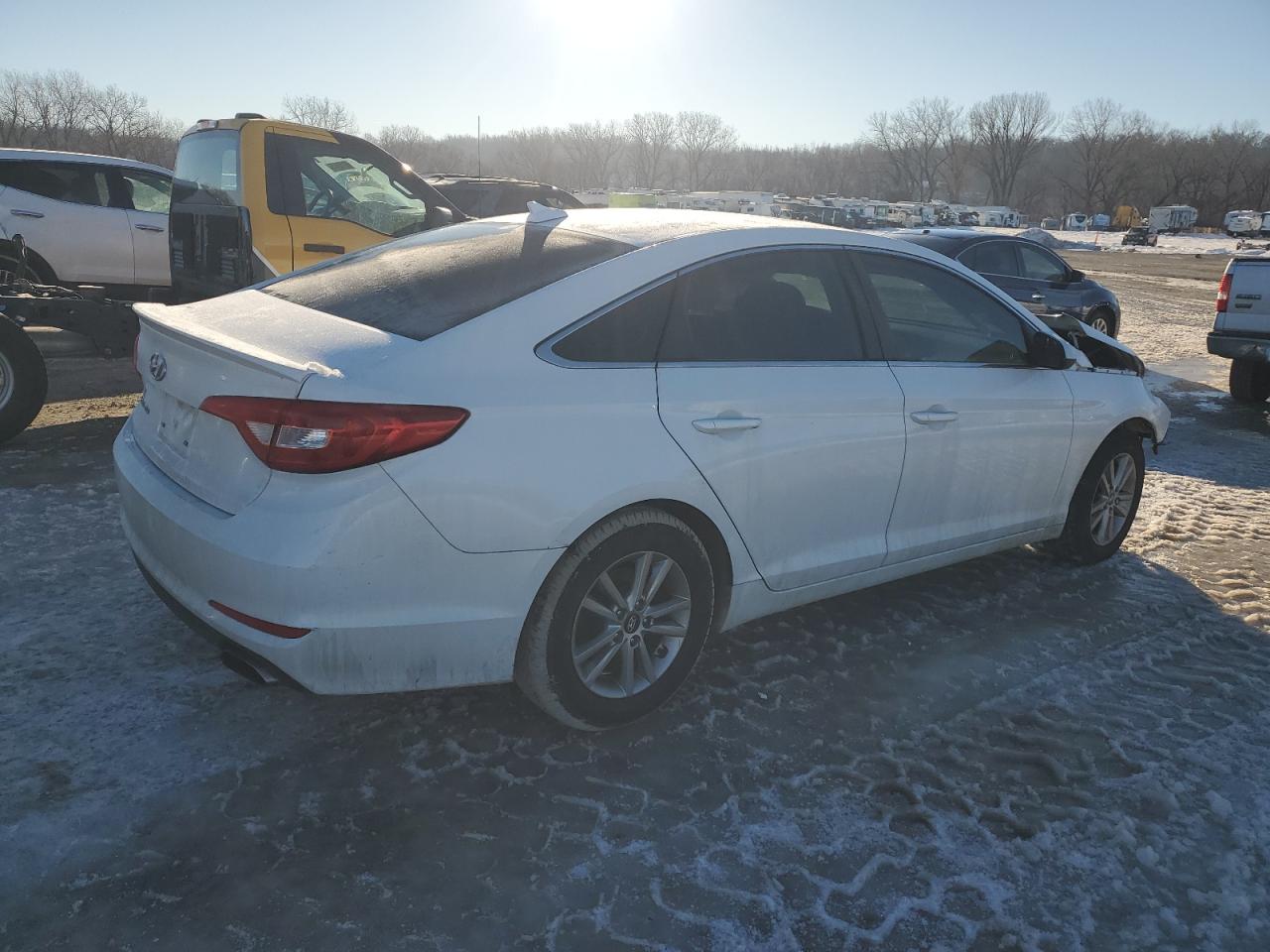 2017 Hyundai Sonata VIN 5NPE24AF6HH526321 Copart auction photo, front end / minor dent/scratches damage thumbnail 3