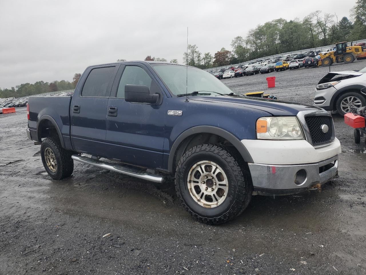 2004 Ford F-150 VIN 1FTPW14564KC44805 Copart auction photo, front end / minor dent/scratches damage thumbnail 4