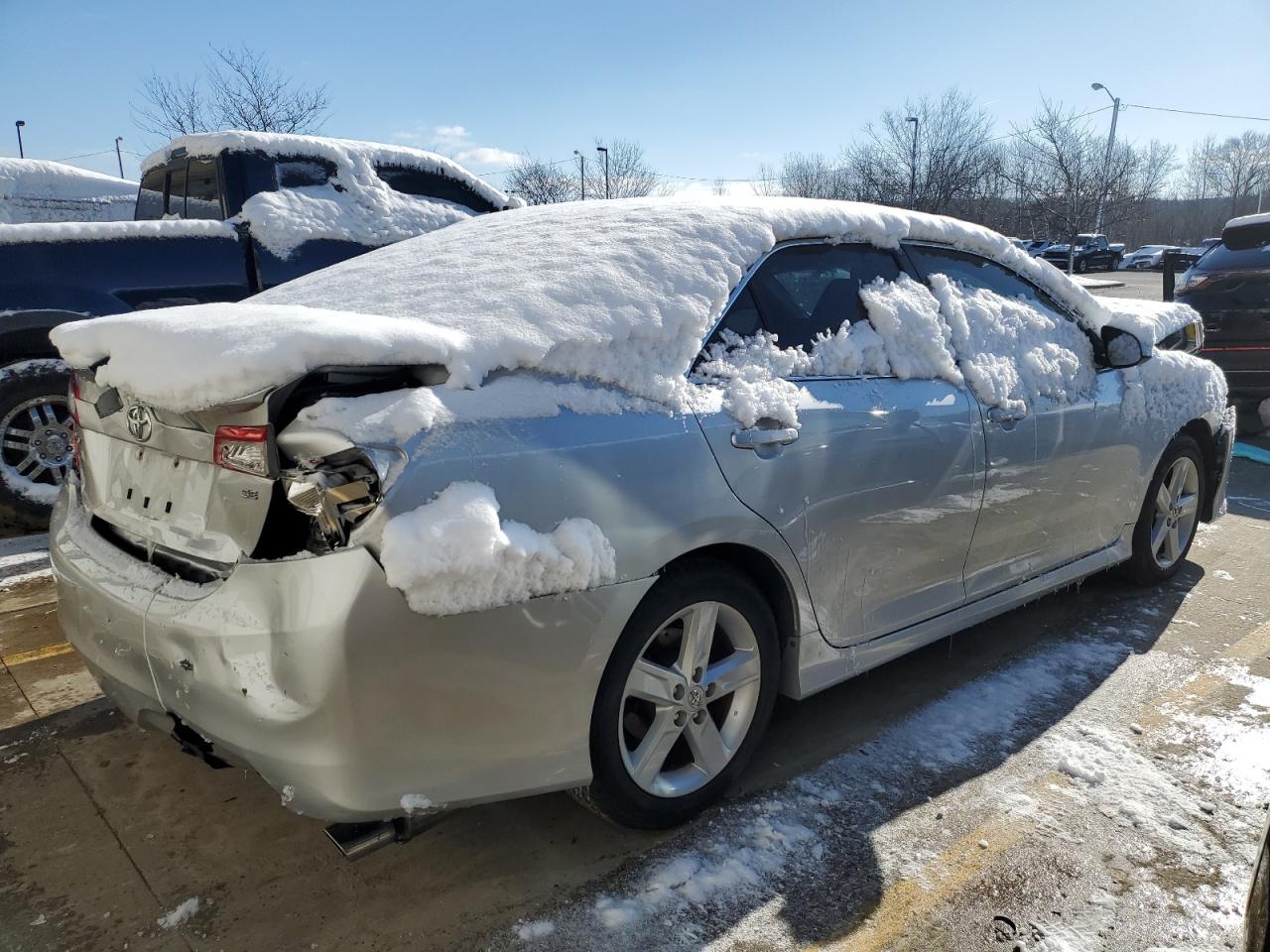 2012 Toyota Camry VIN 4T1BF1FK9CU025851 Copart auction photo, front end / rear end damage thumbnail 3