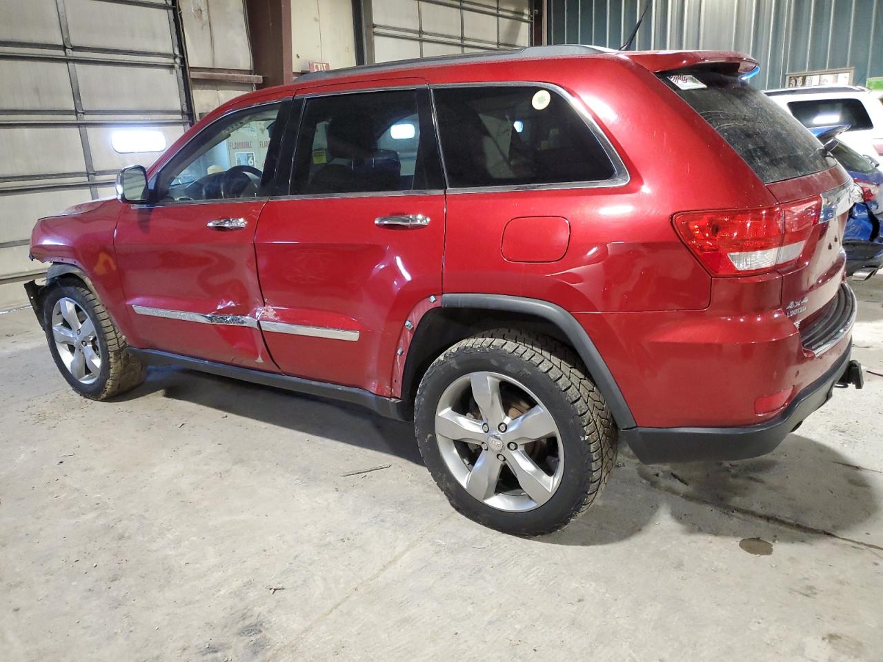 2011 Jeep Grand Cherokee VIN 1J4RR5GTXBC514198 Copart auction photo, front end / minor dent/scratches damage thumbnail 2