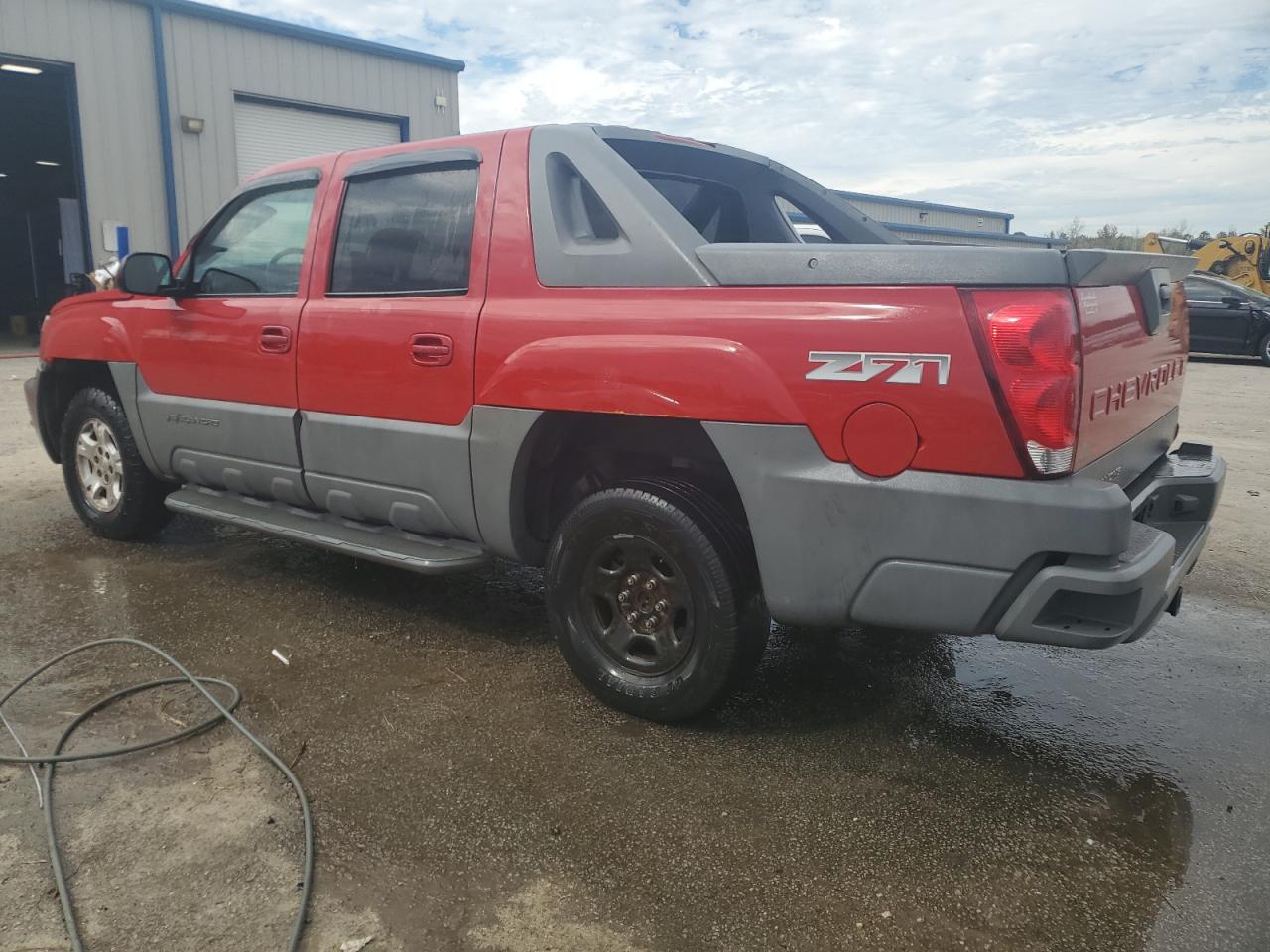 2002 Chevrolet Avalanche VIN 3GNEK13T12G311146 Copart auction photo, front end damage thumbnail 2