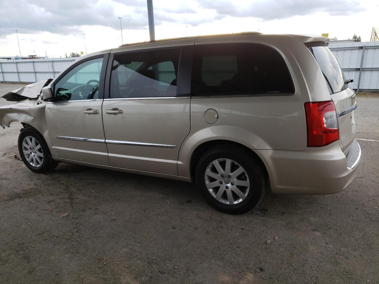 2016 Chrysler Town & Country VIN 2C4RC1BG8GR186059 Copart auction photo, front end / side damage thumbnail 2