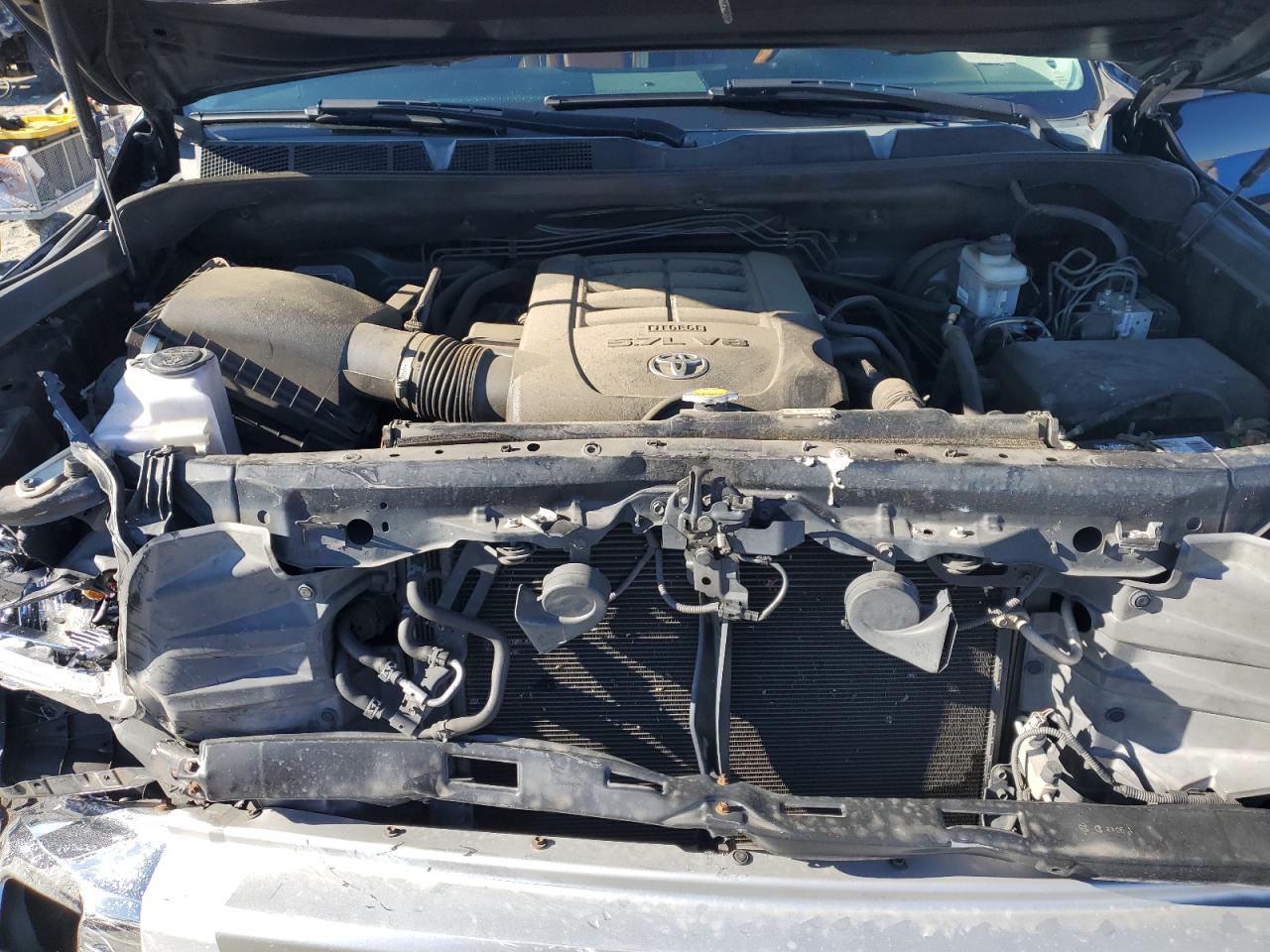 2014 Toyota Tundra VIN 5TFGY5F10EX152623 Copart auction photo, front end / minor dent/scratches damage thumbnail 11