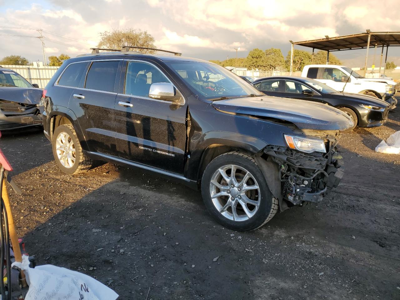 2014 Jeep Grand Cherokee VIN 1C4RJFJT3EC555448 Copart auction photo, front end damage thumbnail 4
