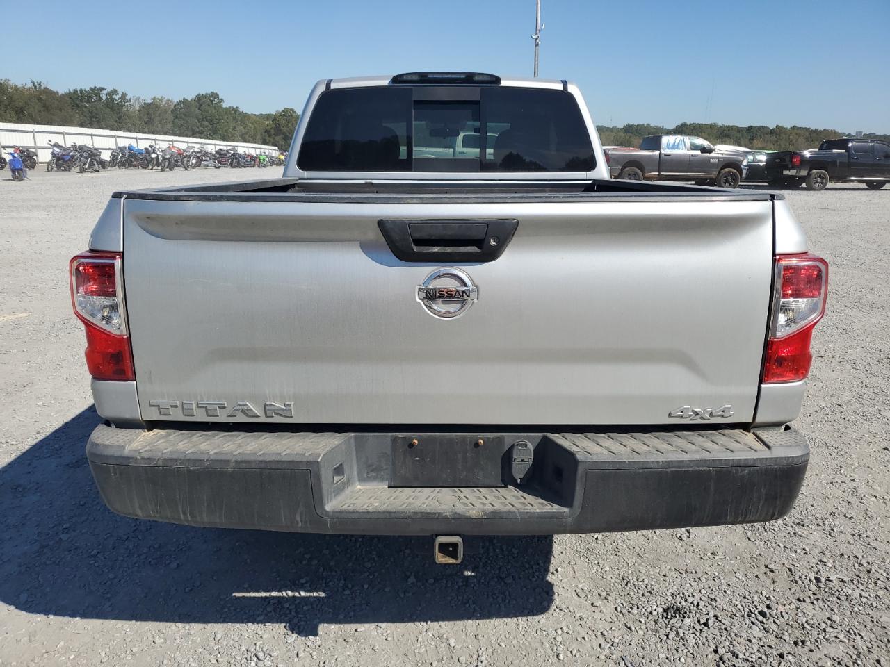 2017 Nissan Titan VIN 1N6AA1CJ7HN552019 Copart auction photo, water/flood damage thumbnail 6