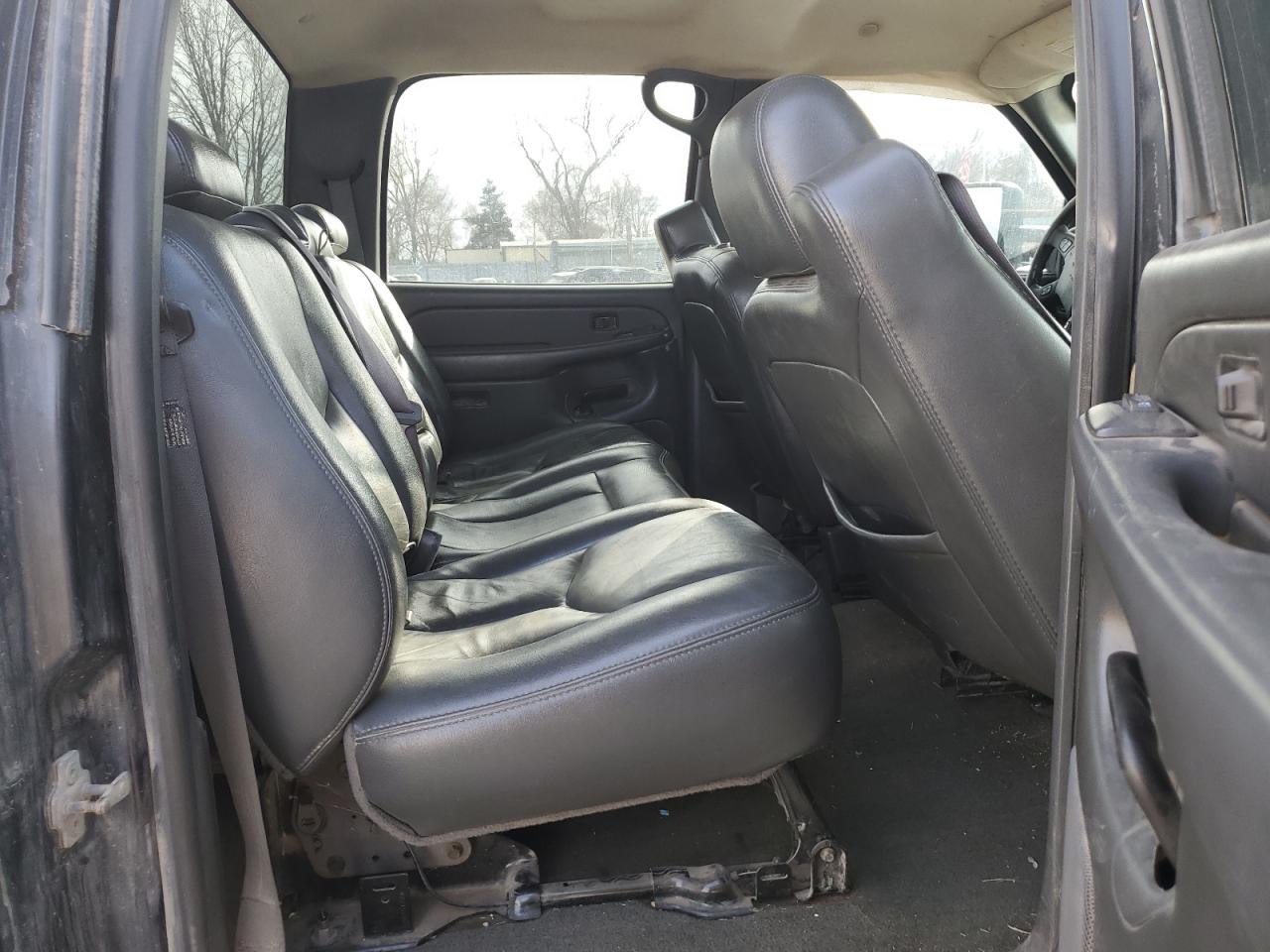 2005 GMC Sierra VIN 1GTHK23205F964169 Copart auction photo, side / rear end damage thumbnail 10
