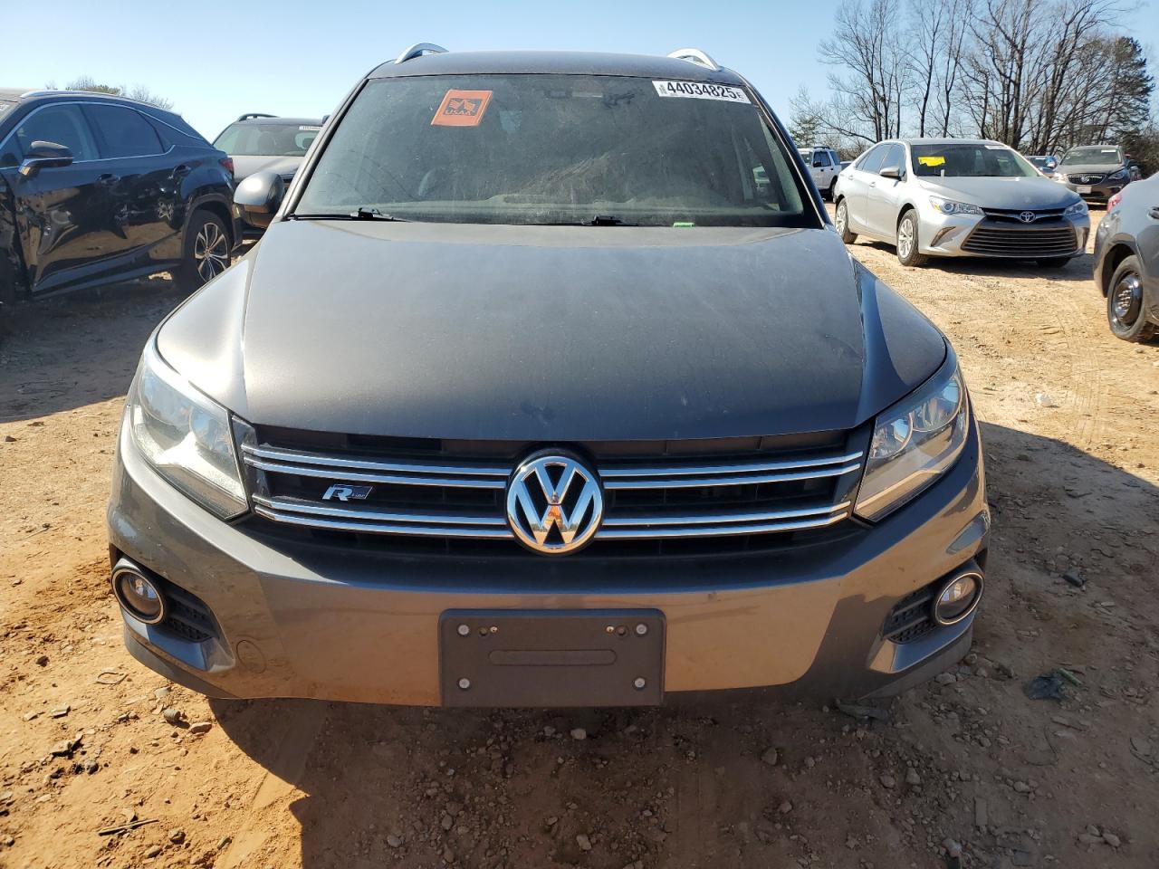 2016 Volkswagen Tiguan VIN WVGAV7AX7GW084380 Copart auction photo, side damage thumbnail 5