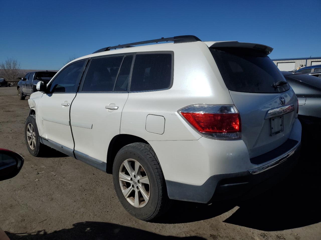 2013 Toyota Highlander VIN 5TDBK3EH3DS236857 Copart auction photo, front end / side damage thumbnail 2