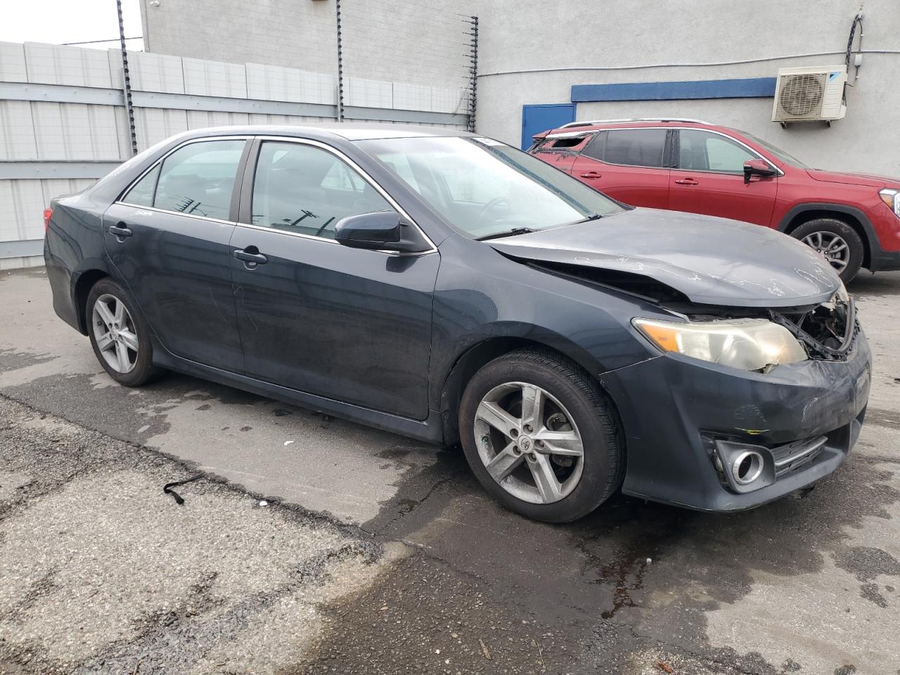 2012 Toyota Camry VIN 4T1BF1FK6CU033650 Copart auction photo, front end / side damage thumbnail 4