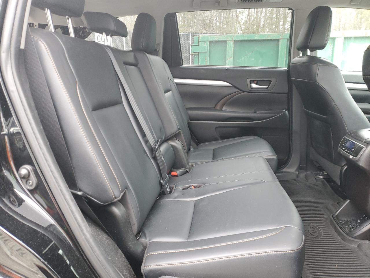 2019 Toyota Highlander VIN 5TDJZRFH5KS596203 Copart auction photo, rear end damage thumbnail 11