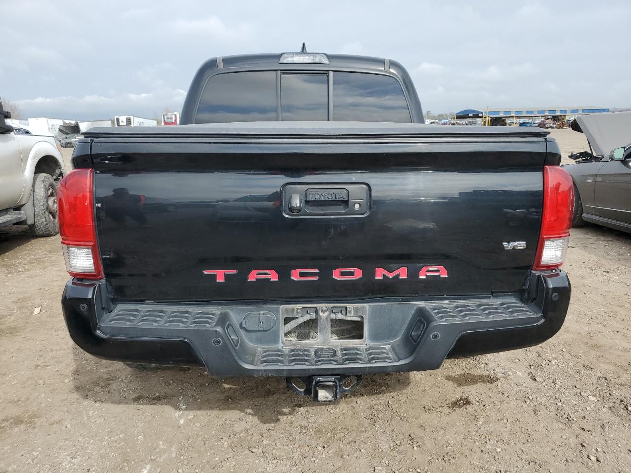 2016 Toyota Tacoma VIN 5TFAZ5CN9GX017010 Copart auction photo, front end damage thumbnail 6
