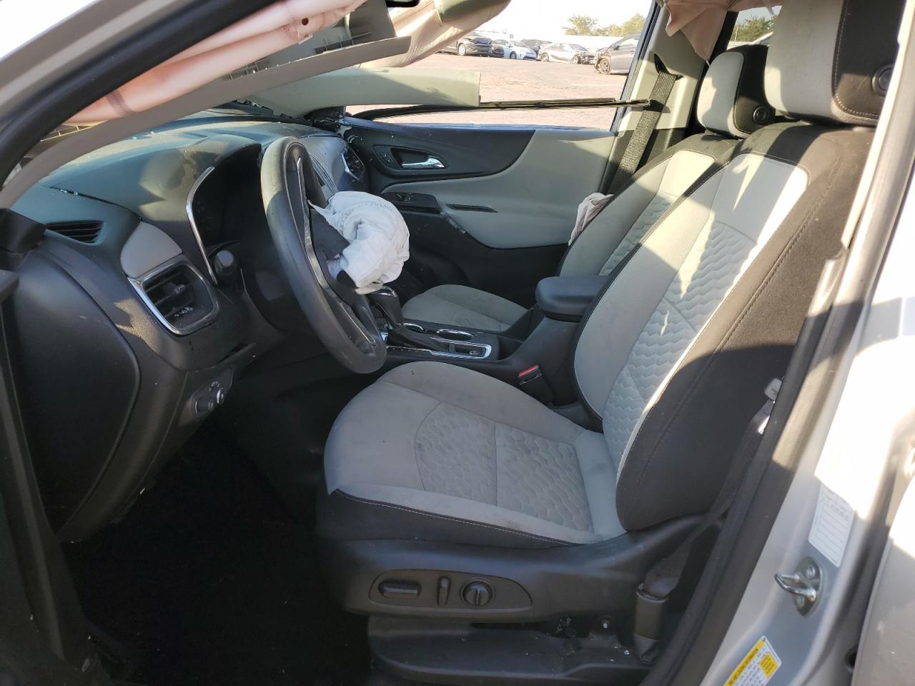 2019 Chevrolet Equinox VIN 2GNAXKEV2K6211315 Copart auction photo, front end / side damage thumbnail 7