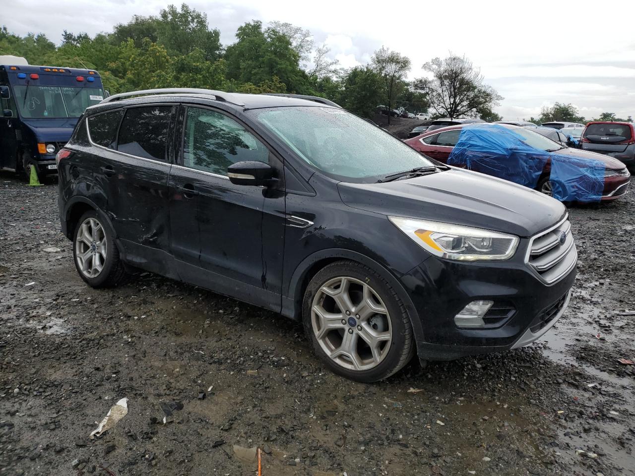 2017 Ford Escape VIN 1FMCU0J9XHUD86425 Copart auction photo, all over / undercarriage damage thumbnail 4