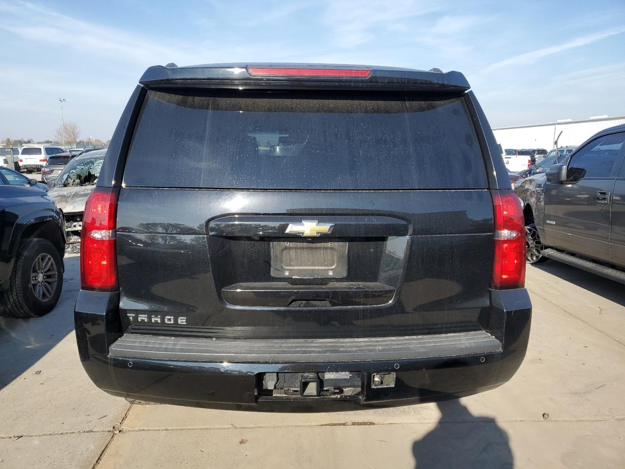 2019 Chevrolet Tahoe VIN 1GNSCBKC1KR397243 Copart auction photo, front end damage thumbnail 6
