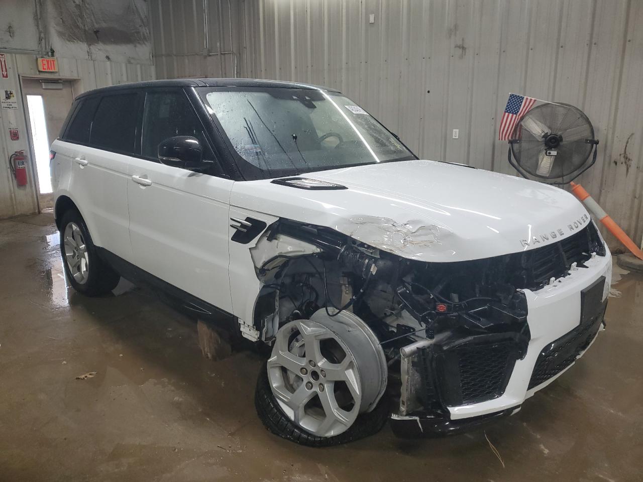 2018 Land Rover Range Rover VIN SALWR2RV4JA192201 Copart auction photo, front end damage thumbnail 4