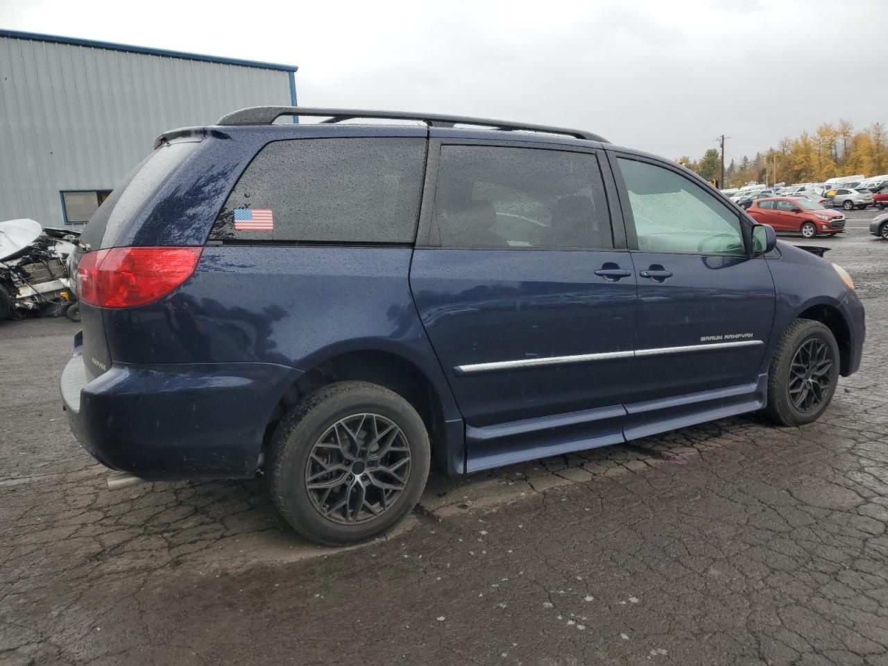 2006 Toyota Sienna VIN 5TDZA22C76S441265 Copart auction photo, front end damage thumbnail 3