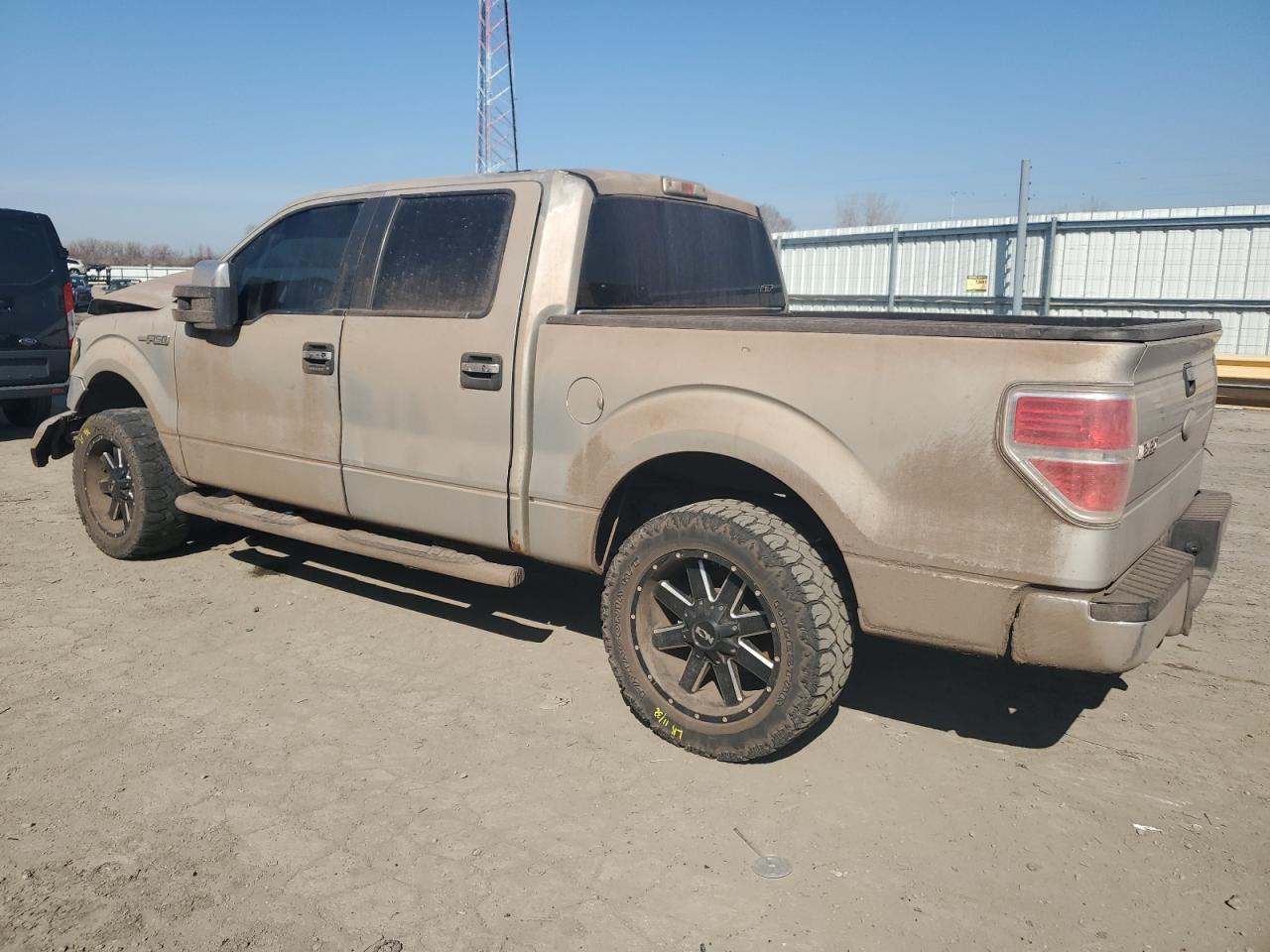 2010 Ford F-150 VIN 1FTEW1C82AFD04120 Copart auction photo, front end damage thumbnail 2