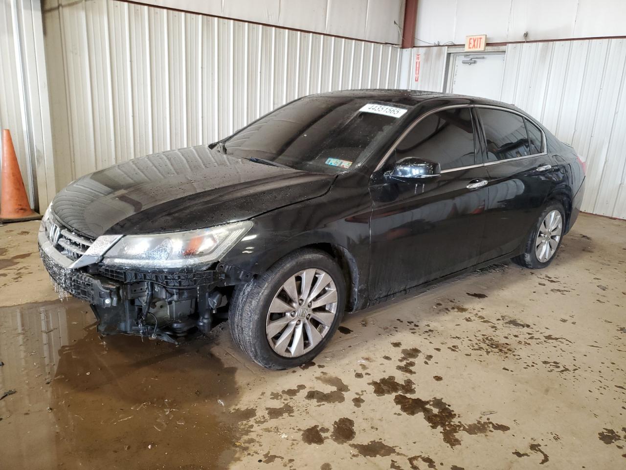 2014 Honda Accord VIN 1HGCR3F92EA042134
