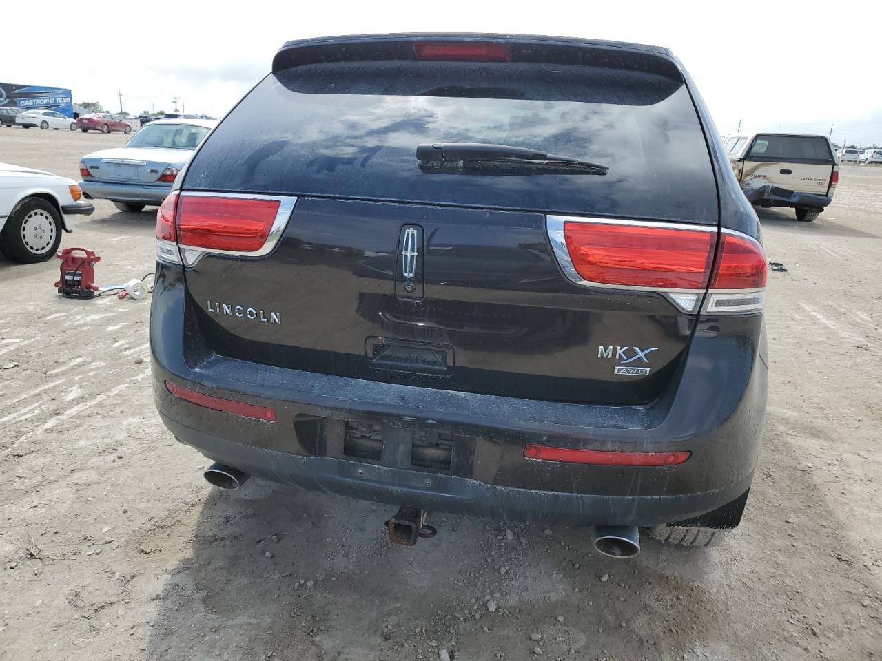 2015 Lincoln MKX VIN 2LMDJ8JKXFBL32001 Copart auction photo, water/flood damage thumbnail 6
