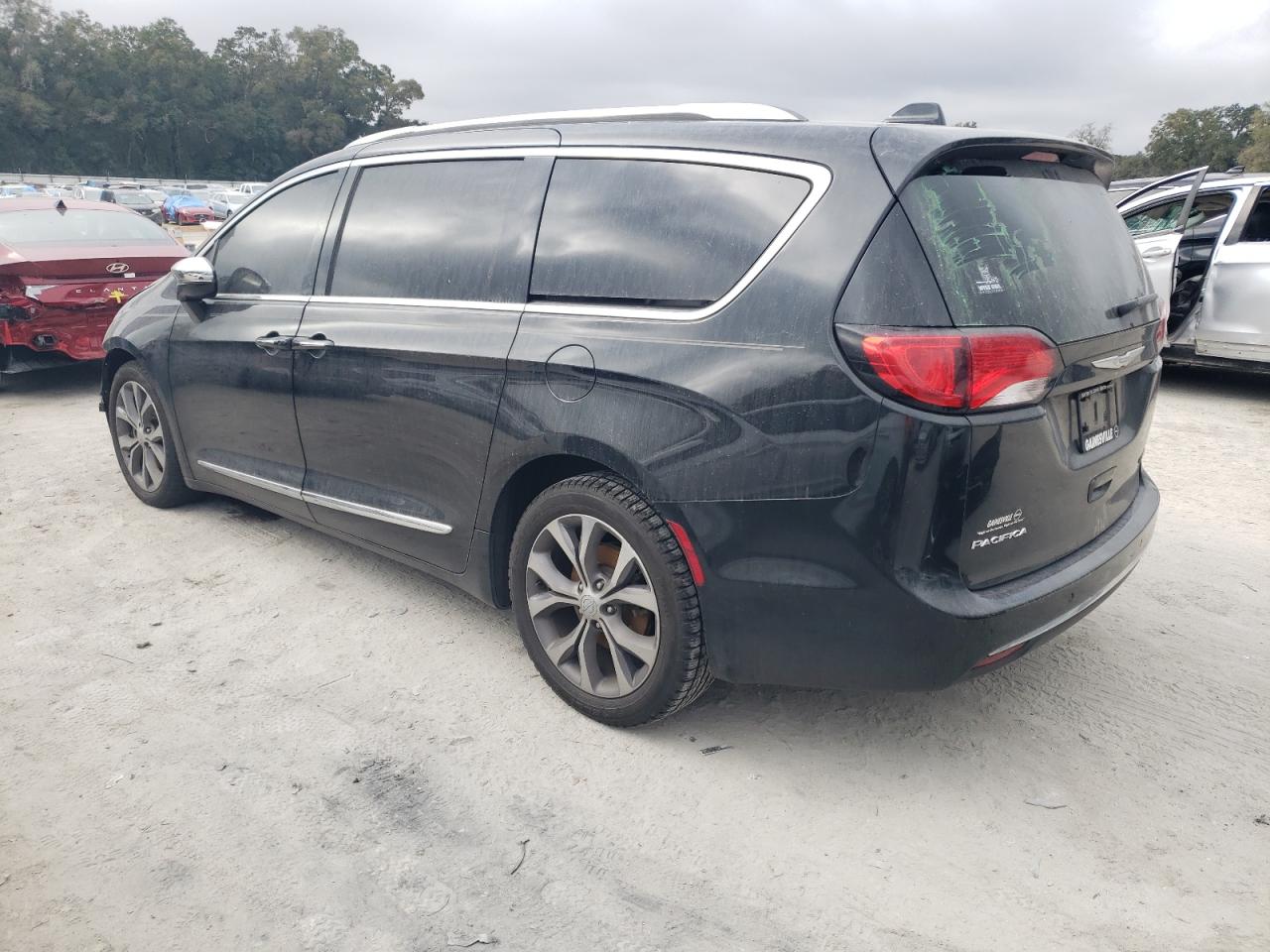 2017 Chrysler Pacifica VIN 2C4RC1GG2HR751982 Copart auction photo, front end / mechanical damage thumbnail 2