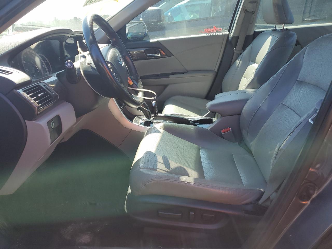 2017 Honda Accord VIN 1HGCR3F8XHA012424 Copart auction photo, rear end / minor dent/scratches damage thumbnail 7