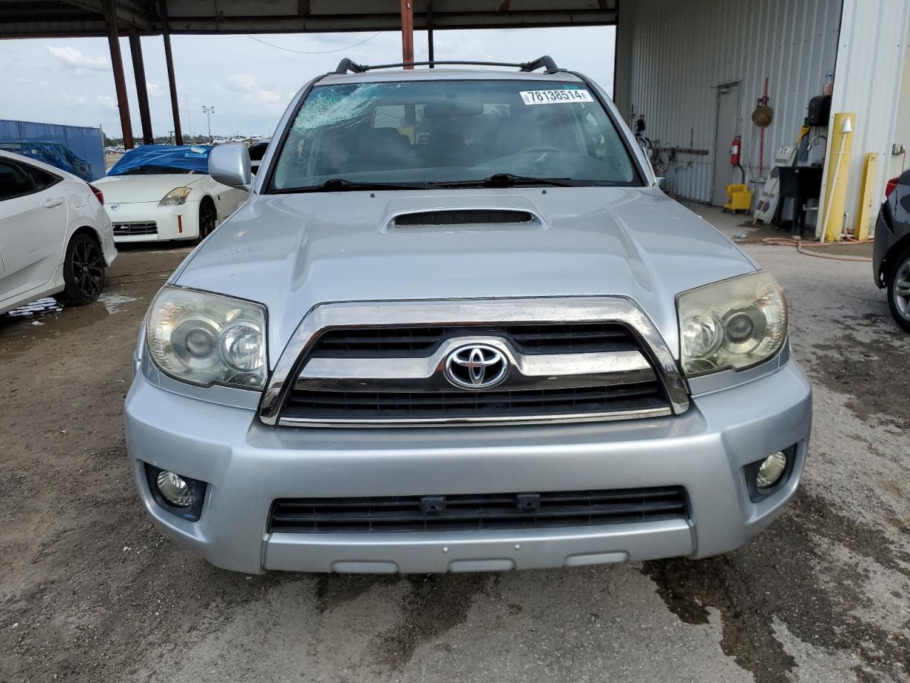 2006 Toyota 4Runner VIN JTEZU14R368052867 Copart auction photo, side damage thumbnail 5