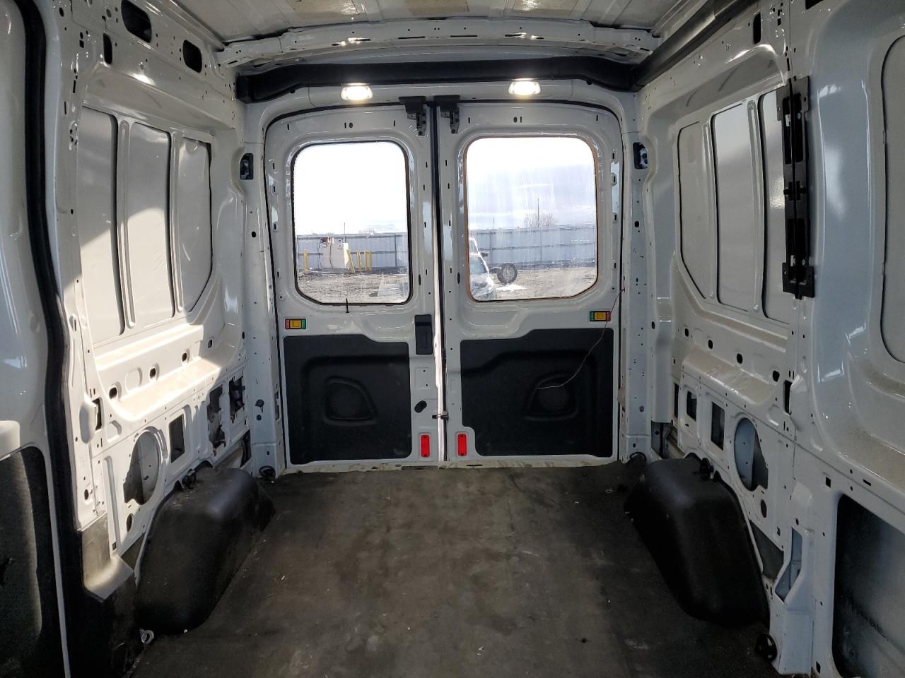 2018 Ford Transit VIN 1FTYR1CM7JKA56794 Copart auction photo, rear end damage thumbnail 10