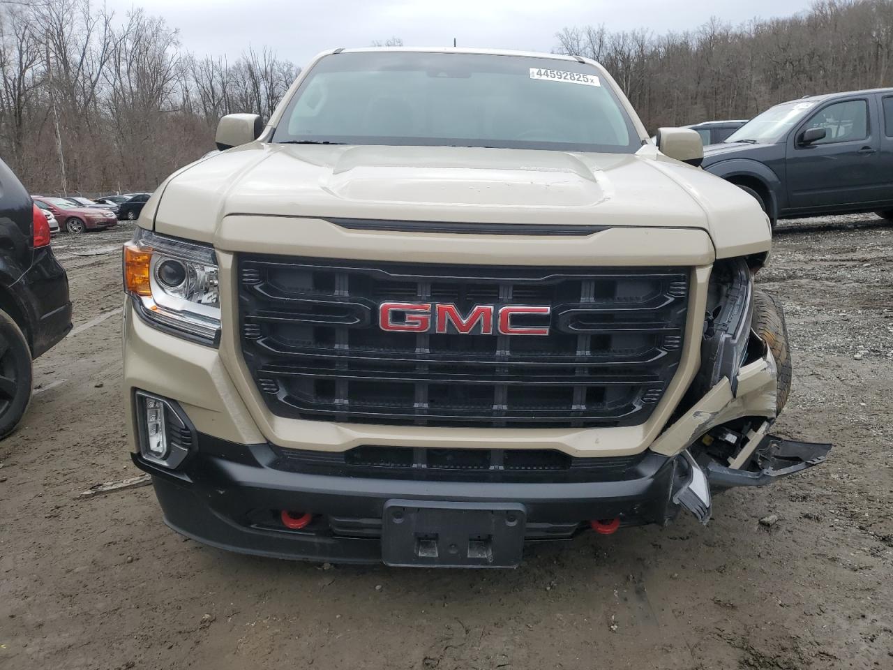 2022 GMC Canyon VIN 1GTG6CEN5N1133194 Copart auction photo, undercarriage / side damage thumbnail 5
