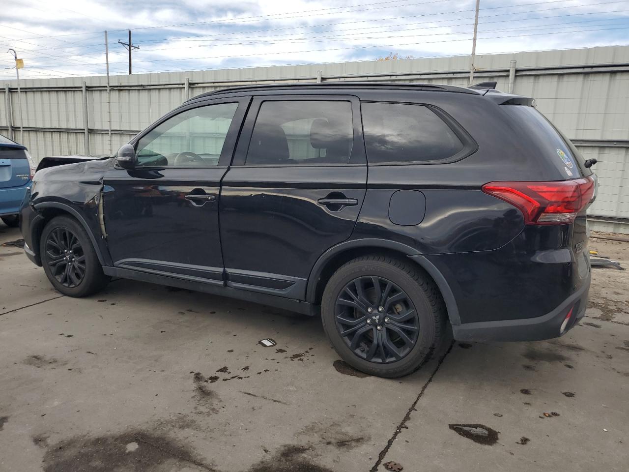2018 Mitsubishi Outlander VIN JA4AD3A37JZ032146 Copart auction photo, front end damage thumbnail 2