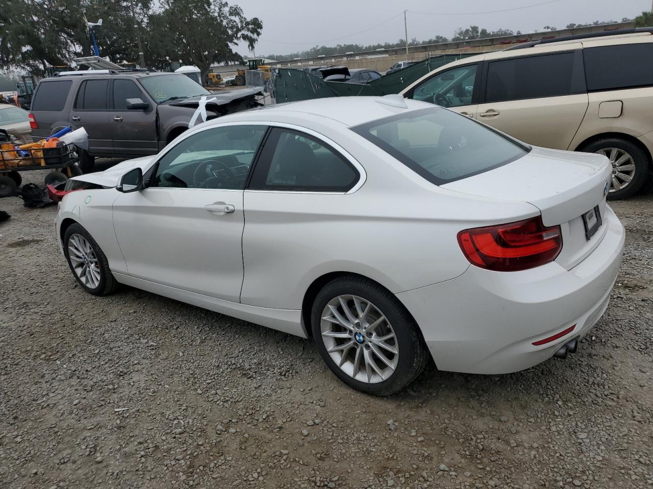 2015 BMW 2er VIN WBA1F5C55FV257705 Copart auction photo, front end / mechanical damage thumbnail 2