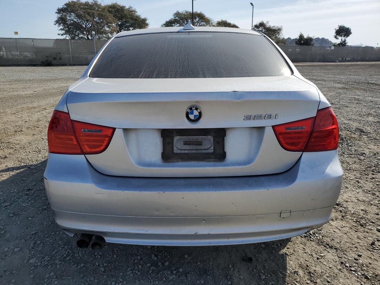 2009 BMW 3er VIN WBAPH57539NL76730 Copart auction photo, all over damage thumbnail 6
