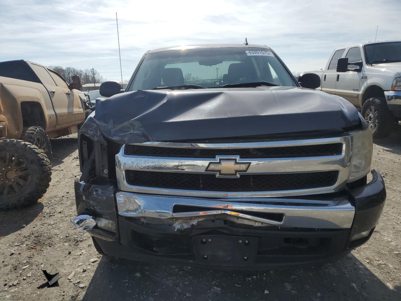 2010 Chevrolet Silverado VIN 3GCRKSE3XAG120997 Copart auction photo, front end damage thumbnail 5