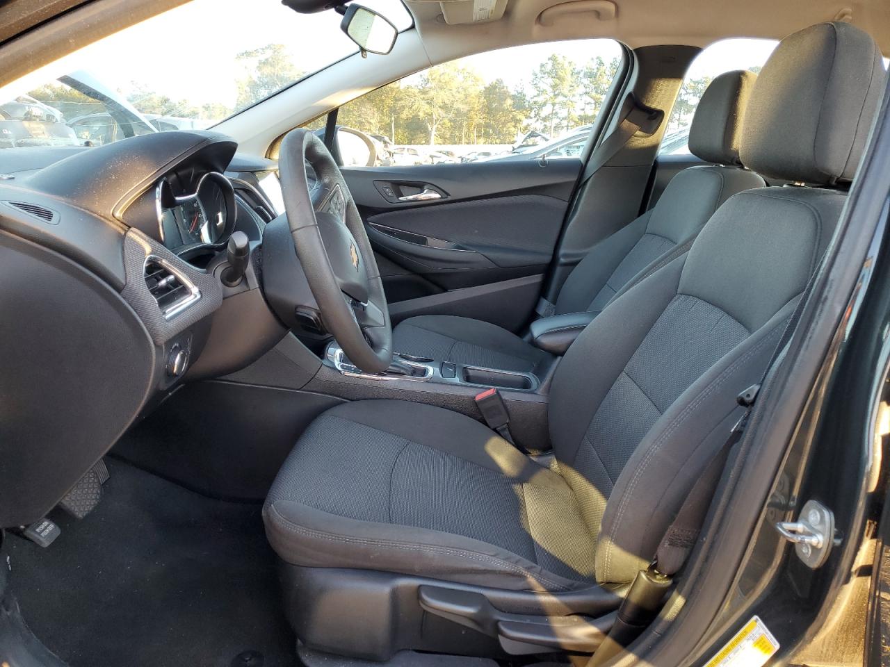 2018 Chevrolet Cruze VIN 1G1BE5SM7J7181204 Copart auction photo, front end damage thumbnail 7