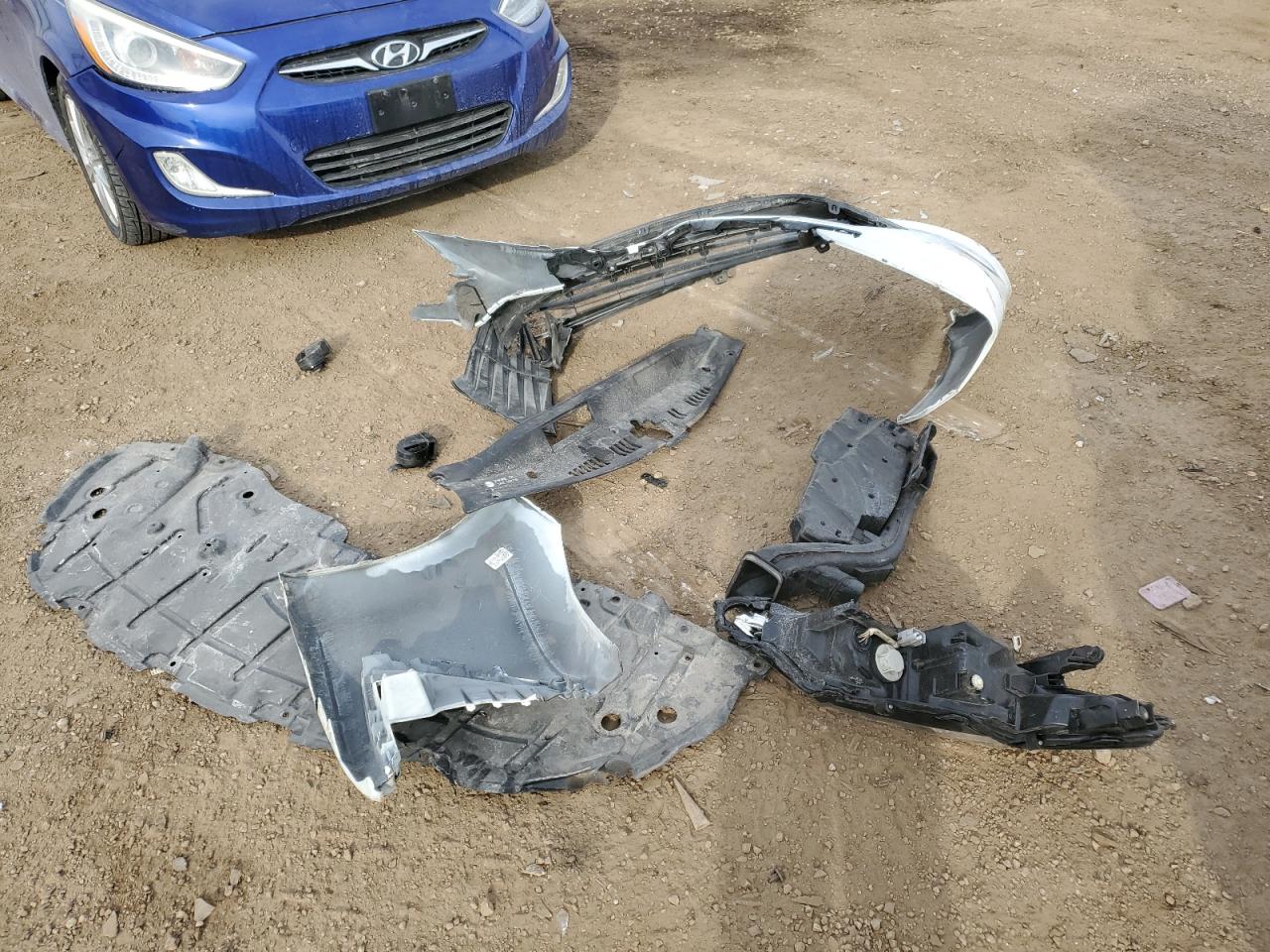 2024 Toyota Camry VIN 4T1F11BK9RU118805 Copart auction photo, front end / minor dent/scratches damage thumbnail 14
