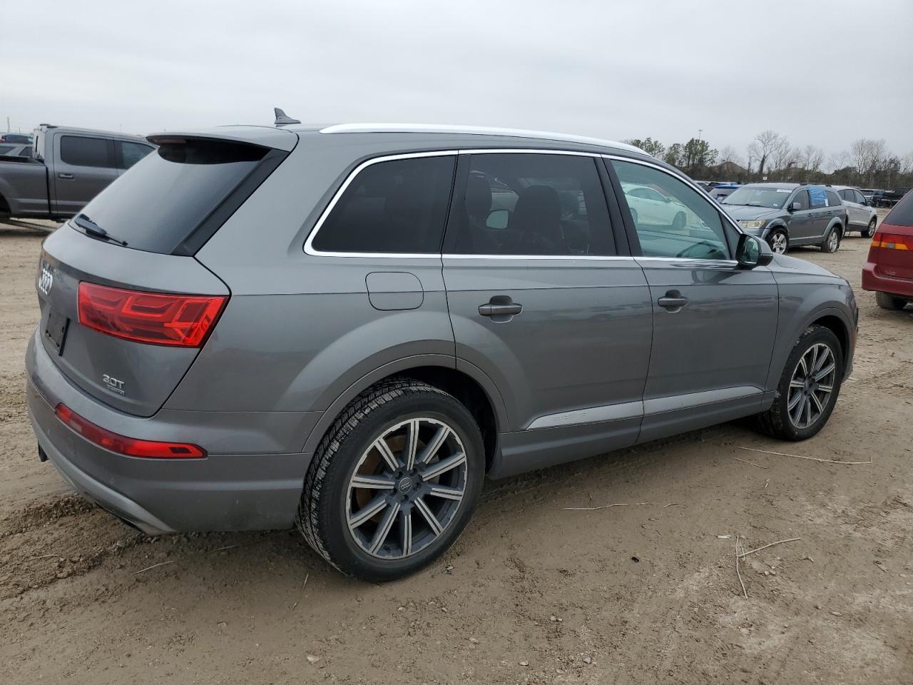 2017 Audi Q7 VIN WA1LAAF70HD017710 Copart auction photo, front end damage thumbnail 3