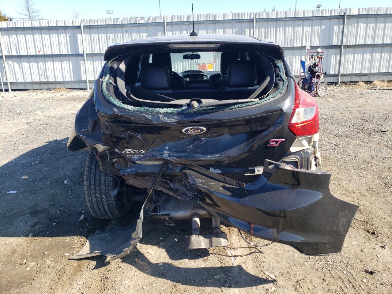 2013 Ford Focus VIN 1FADP3L94DL240591 Copart auction photo, rear end / minor dent/scratches damage thumbnail 6