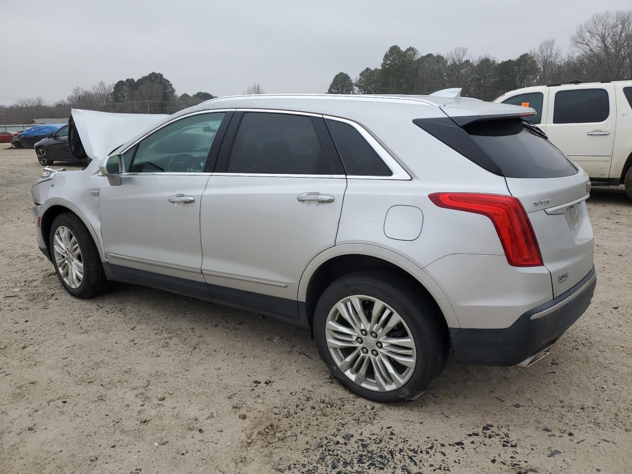 2018 Cadillac XT5 VIN 1GYKNERS9JZ246399 Copart auction photo, front end / minor dent/scratches damage thumbnail 2