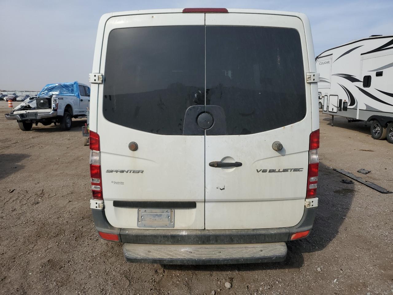 2015 Mercedes-Benz Sprinter VIN WD4PE7CC8F5980321 Copart auction photo, side / front end damage thumbnail 6