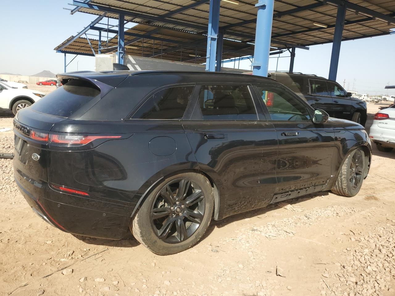 2018 Land Rover Range Rover VIN SALYL2RVXJA749588 Copart auction photo, normal wear damage thumbnail 3