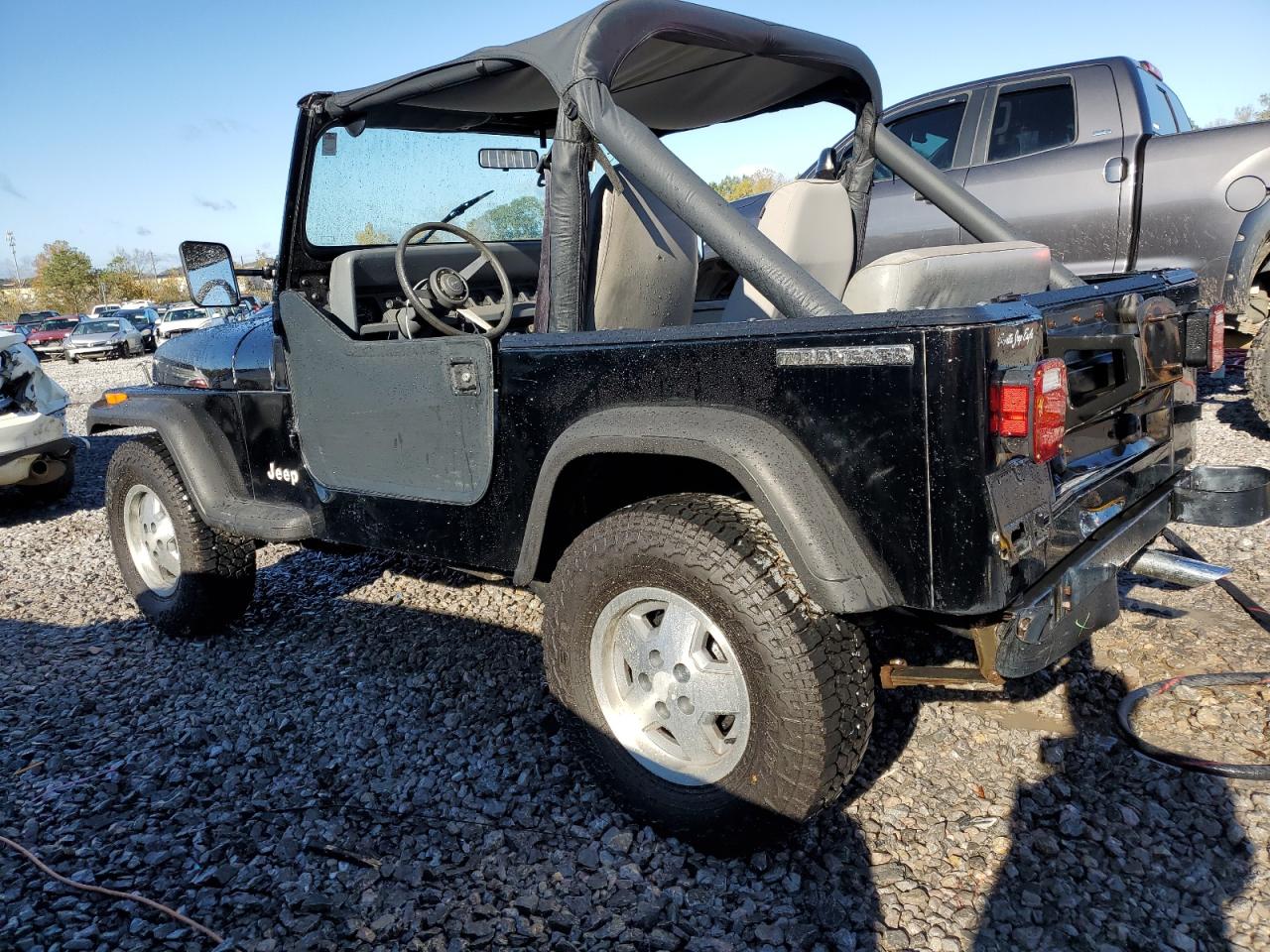 1989 Jeep Wrangler VIN 2J4FY19E9KJ162797 Copart auction photo, rear end damage thumbnail 2